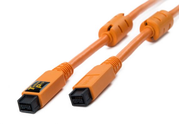 Important Note for FireWire 800/400 Cable Users